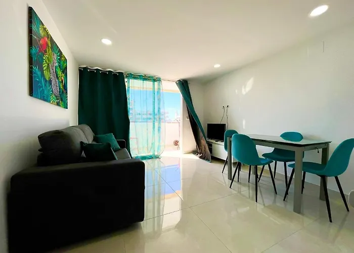 Playa Honda Cozy Apartman *